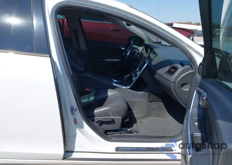 2018 Volvo S60 T5 Dynamic из США, поврежденный, VIN YV126MFLXJ2451548